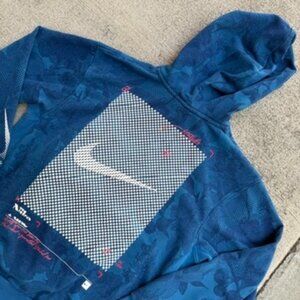 Nike Dri FIT Standard Issue Floral Hoodie Zip Pocket Blue Medium DV0013-453